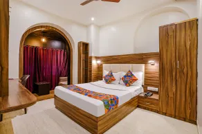 Fabexpress Abad Inn - Room