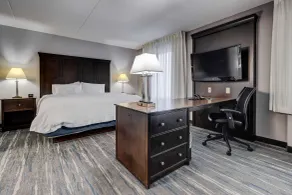Hampton Inn & Suites by Hilton Brantford Conference Centre - Chambre