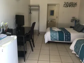 Black Marlin Motel - Room