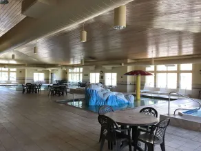 Country Inn & Suites by Radisson, Grand Forks, ND - Piscina