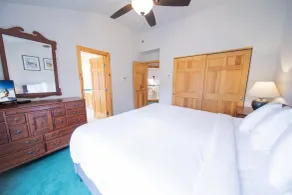 Starfire 1972 by SummitCove Lodging in Colorado - Camera