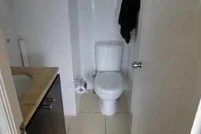 Santiago Backpackers - Bathroom