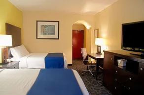 Super 8 by Wyndham Irving/DFW Apt/North - Chambre
