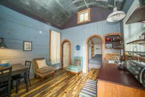 Blue Moon Rising - Room