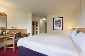 Days Inn Tewkesbury - Room