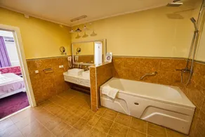 Hotel Orto Asia - Baño