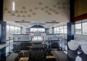 Luma Plaza Hotel - Restaurant