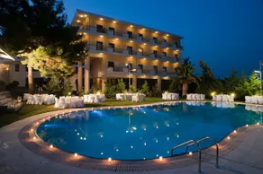 PARNIS PALACE Hotel Suites - Piscine