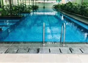 One Eastwood with mountain view - Pool