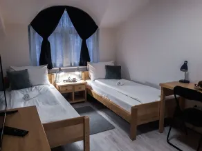 Bloom Inn - Room