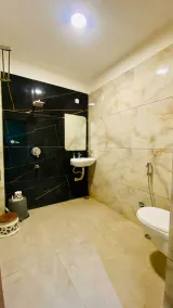Hotel Ramaya Inn - Bad