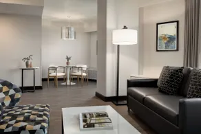 Crowne Plaza Seattle - No Resort Fee - Newly Renovated IHG Hotel - Rum
