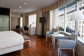 NH Latino - Habitación