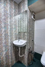 Hotel City View - Bathroom