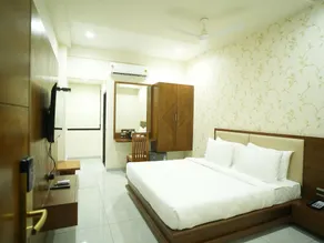 Pam Premium Hotel Vadodara - Rum