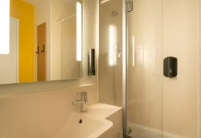 B&B HOTEL Vannes Est Golfe du Morbihan - Badeværelse