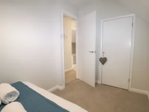 8 Sea Way - Room