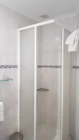 Pensión Bilbao - Badezimmer
