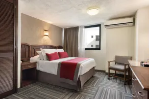 Ramada Plaza Leon - Chambre