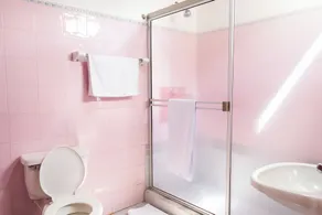 Hotel Corozal Plaza - Bathroom