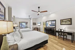 Catalina Courtyard Suites - Room