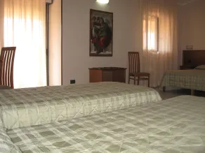 Pausania Inn - Camera