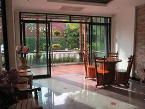 City Park Hotel - Coin salon dans le hall
