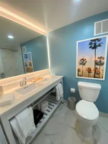 Radisson Resort Miami Beach - Bathroom