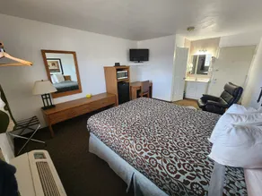 Lantern Motel - Room