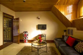 Sherry Homes - Heri - Inngangsparti