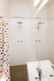Mowbray Hotel - Bathroom