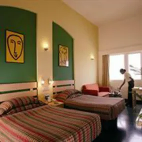 Lemon Tree Hotel, East Delhi Mall, Kaushambi - Chambre