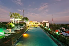 MaxOneHotels at Bukit Jimbaran - Piscine