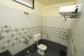 Hilltop Retreat - Badezimmer