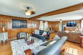 Michigan Lakefront Retreat w Kayaks & 2 Decks - Interiør