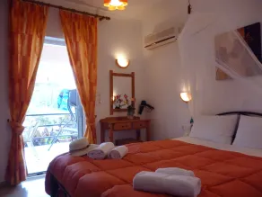 Kostas Apartments & studios - Ausblick vom Zimmer