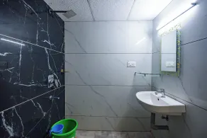 Hotel Rajdhani Inn & Suites - Casa de banho