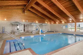 AmericInn by Wyndham Anamosa - Pool
