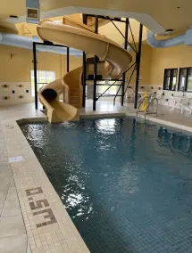 Super 8 by Wyndham Amherst NS - Piscine