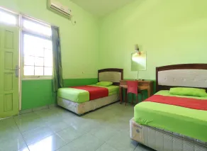 Cantik Hotel - Zimmer