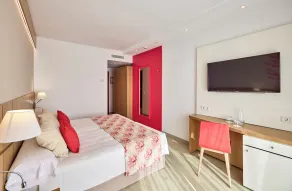 Universal Hotel Perla - Chambre