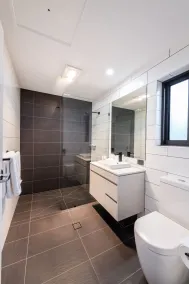 AVENUE MOTEL APARTMENTS - Bathroom