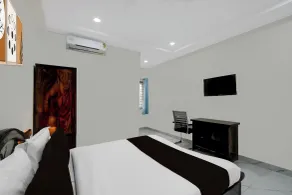 Townhouse Oak Bachupally Medical College Formerly SV Hotels - Quarto
