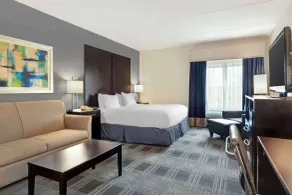 Best Western Hartford Hotel and Suites - Room