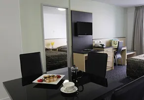 Comfort Inn & Suites Goodearth Perth - Room