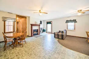 NY! Spragueville Cabin m / 200 Acres, Trails, Damme - Interiør