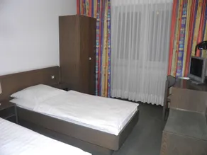 Hotel Görres - Room