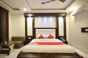 Hotel Galaxy,Katra - Room