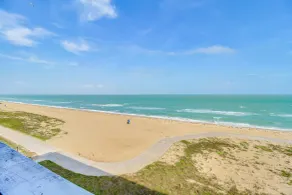 Balcony w/ Bay View! North Beach 2nd-floor Condo - Innvendig