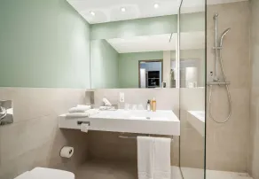 elaya hotel oberhausen, Trademark by Wyndham - Salle de bain
